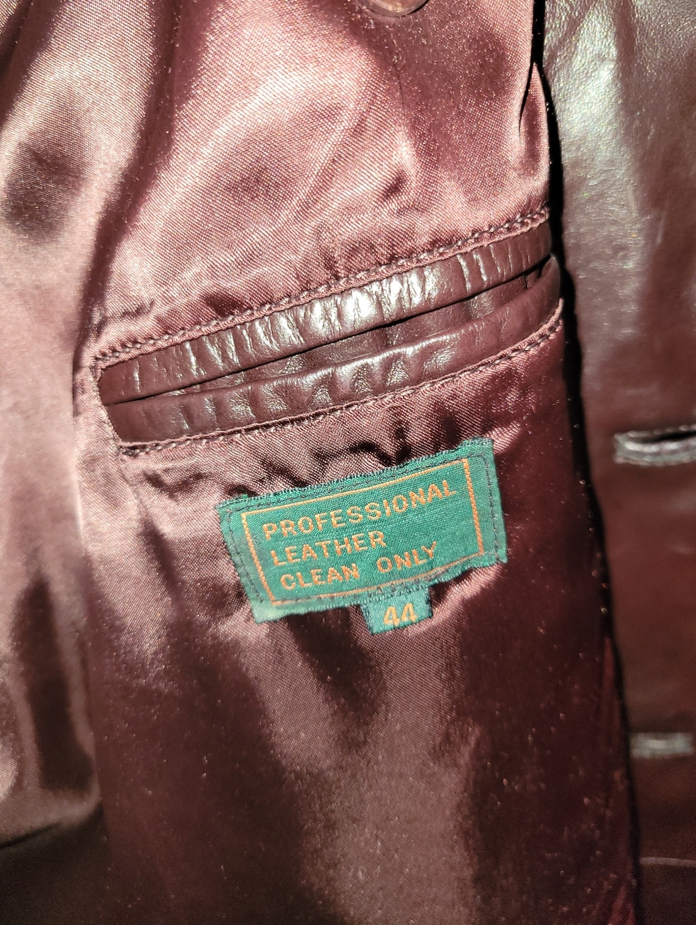 Vintage Burgundy Leather Trench Coat - Picture 4 of 14